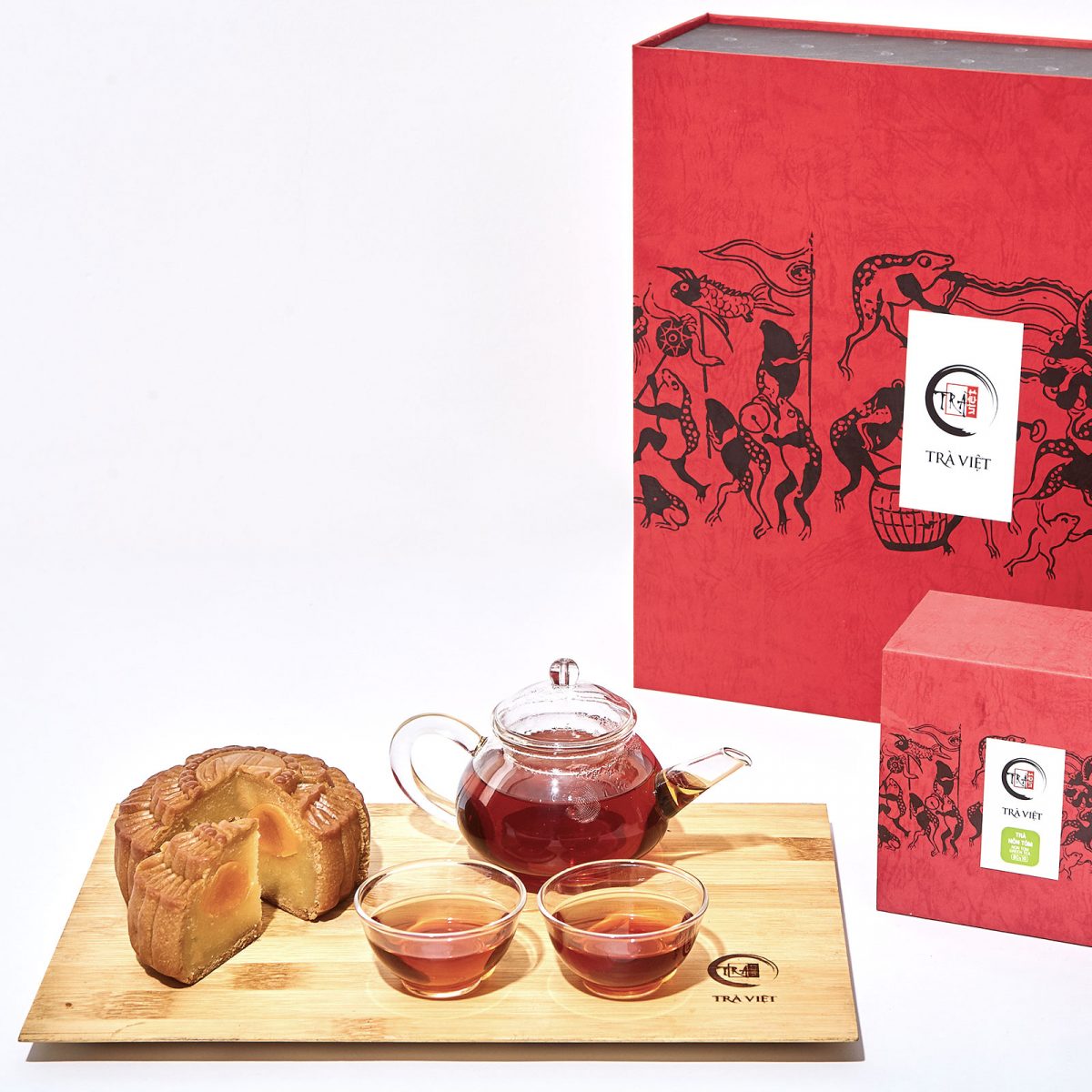 Bánh trung thu và trà