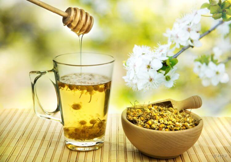 Tác dụng của trà hoa cúc trong việc bồi bổ sức khoẻ