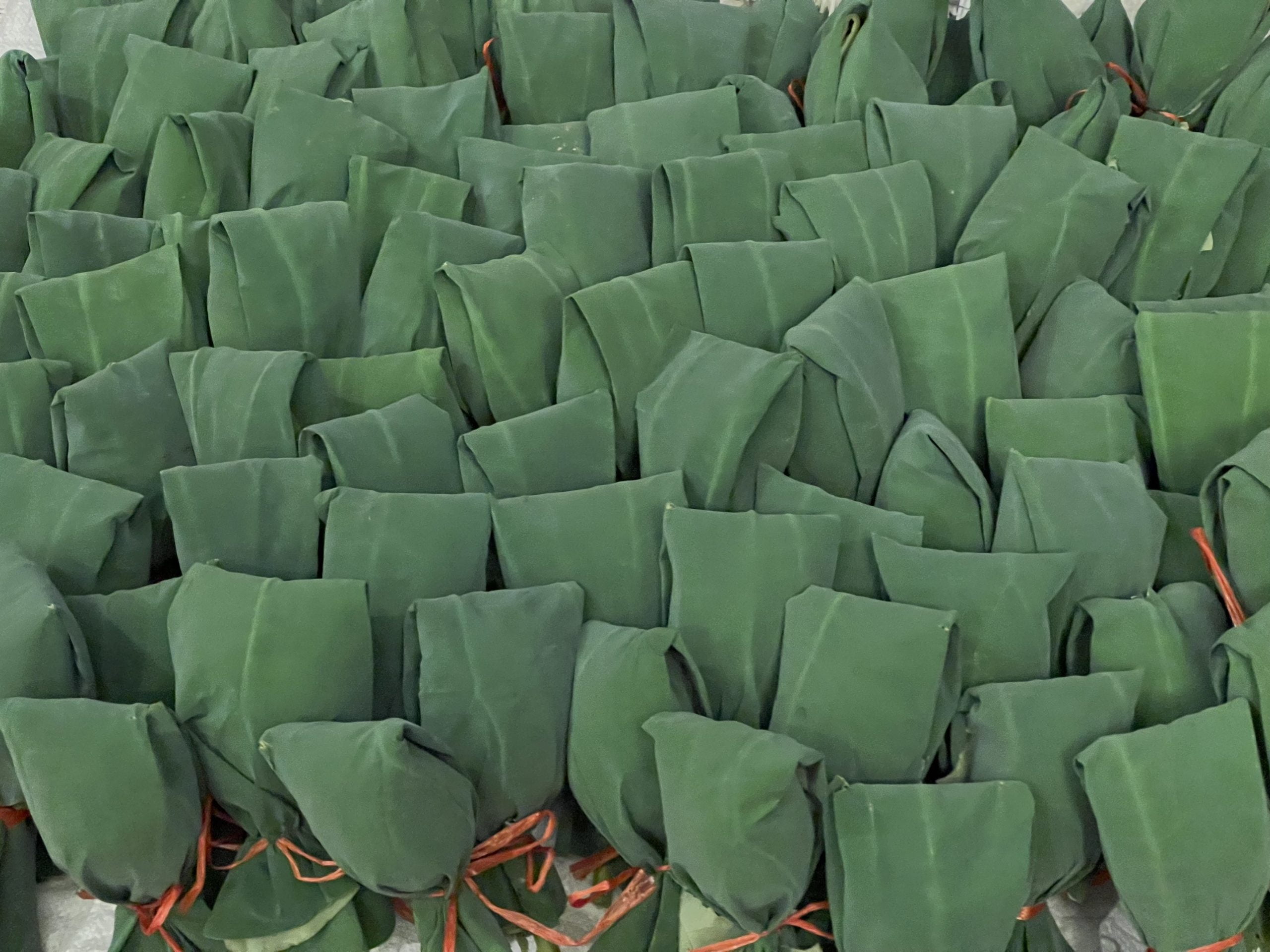 Trà ướp bông sen tươi 