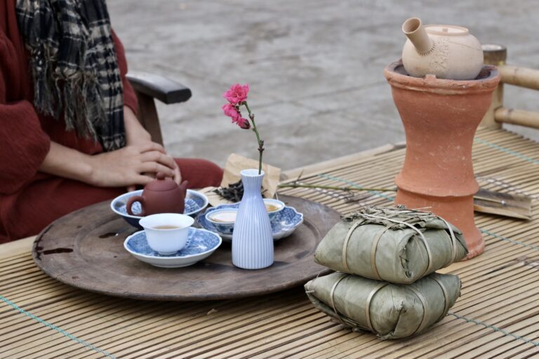 Tết xưa và tết nay - pha trà tết