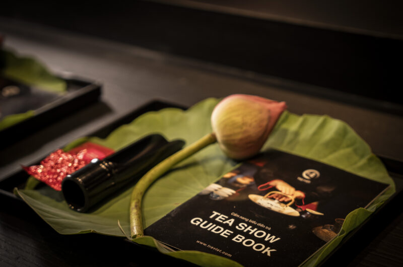 khai-truong-phong-trai-nghiem-tea-show-28 Trà Sen : The Tea Show (TICKET)