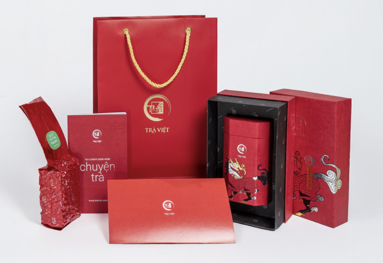 Hộp quà tết 2026 Tâm phúc giấy Long Mã full set