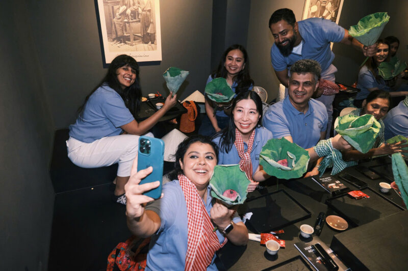 tra-sen-tea-show-00005 Trà Sen : The Tea Show (TICKET)